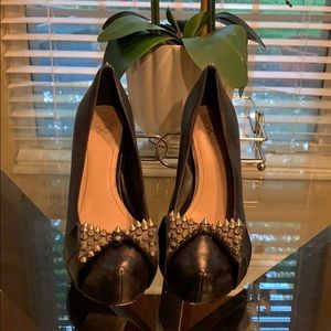 Vince Camuto pumps